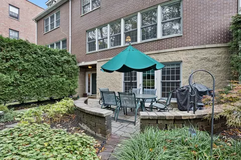 Undisclosed, Evanston, IL 60201 photo 5