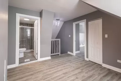 Entry Way - 6830 S Honore St, Chicago, IL 60636 photo 2 of 3