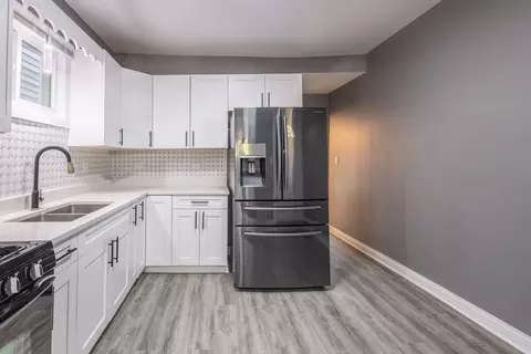 Kitchen - 6830 S Honore St, Chicago, IL 60636 photo 1 of 2