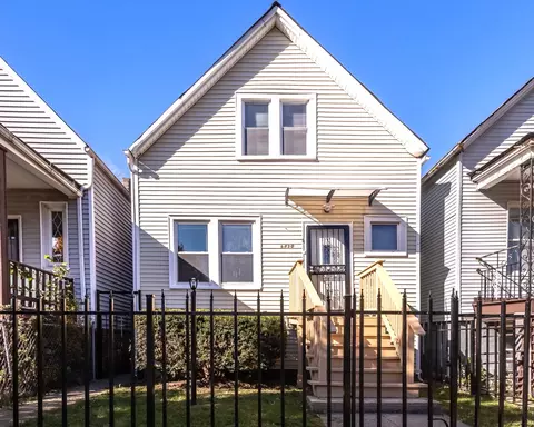6830 S Honore St, Chicago, IL 60636
