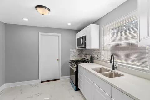 Kitchen - 12820 S Sangamon St, Chicago, IL 60643 photo 2 of 2