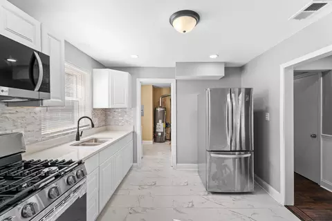 Kitchen - 12820 S Sangamon St, Chicago, IL 60643 photo 1 of 2