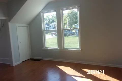 Living - 466 E Cherry St, Watseka, IL 60970 photo 1 of 4
