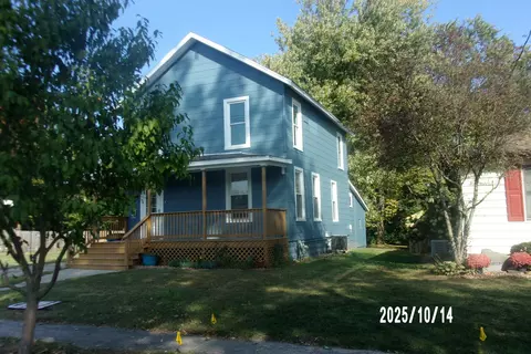 Exterior - 466 E Cherry St, Watseka, IL 60970 photo 1 of 1