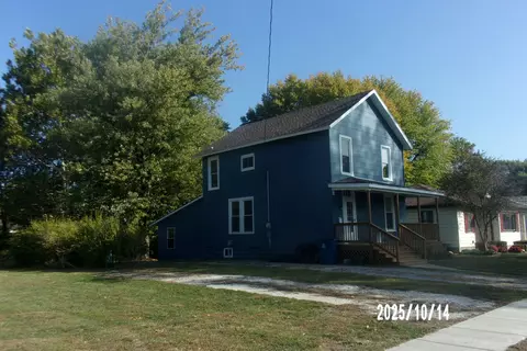 Other - 466 E Cherry St, Watseka, IL 60970 photo 3 of 6