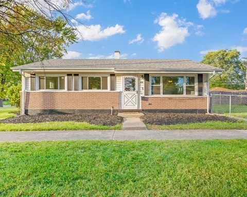 17157 Walter St, Lansing, IL 60438