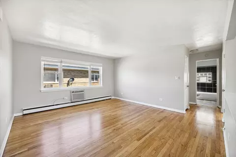 Living - 1924 S 16th Ave, Broadview, IL 60155 photo 2 of 11