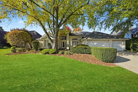 206 Sawgrass Dr, Palos Heights, IL 60463