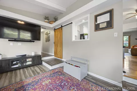 Entry Way - 1123 Grant St, Wheaton, IL 60189 photo 1 of 1