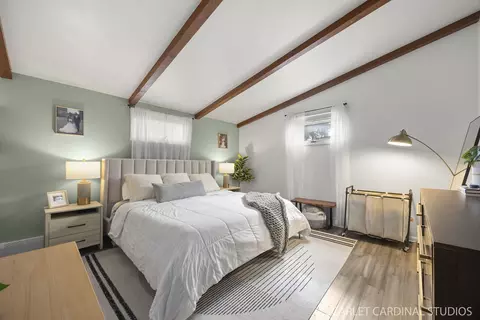 Bedroom - 1123 Grant St, Wheaton, IL 60189 photo 1 of 2