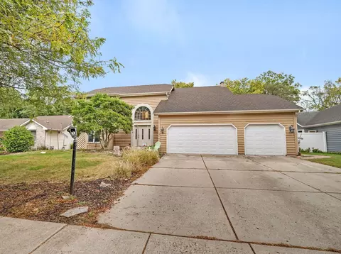1206 Pleasant Knoll Dr, Joliet, IL 60435