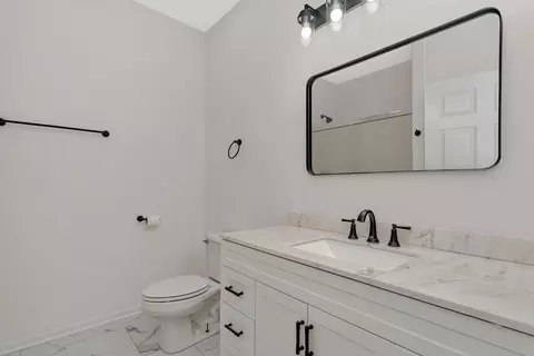 Bath - 19937 Burnside Ct, Olympia Fields, IL 60461 photo 1 of 2