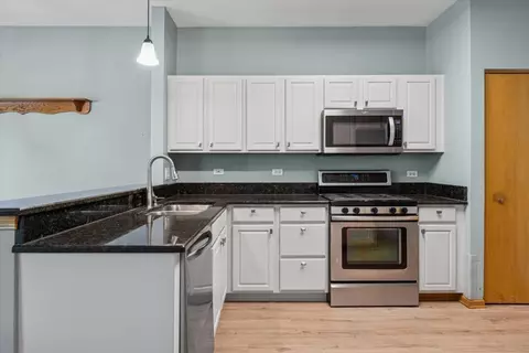 Kitchen - 20928 W Spruce Ln, Plainfield, IL 60544 photo 1 of 3