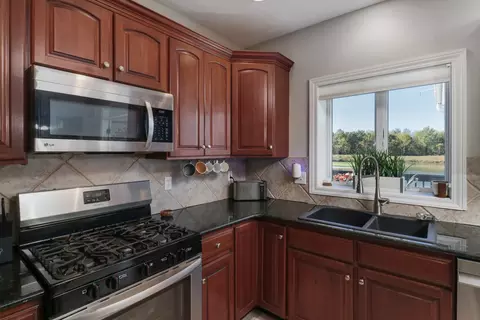 Kitchen - 3 Pebblebrook Ct, Bloomington, IL 61705 photo 7 of 13