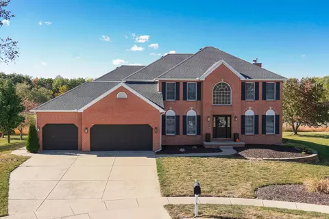 Exterior - 3 Pebblebrook Ct, Bloomington, IL 61705 photo 5 of 6