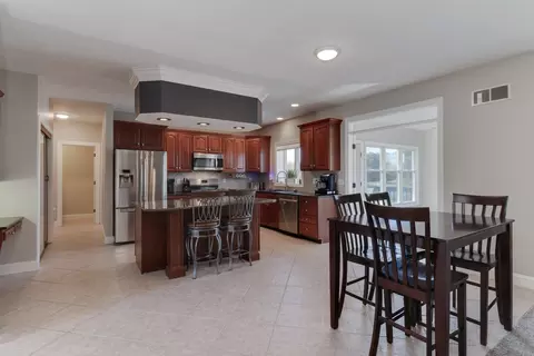 Kitchen - 3 Pebblebrook Ct, Bloomington, IL 61705 photo 1 of 13