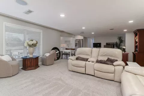 Living - 3 Pebblebrook Ct, Bloomington, IL 61705 photo 7 of 7