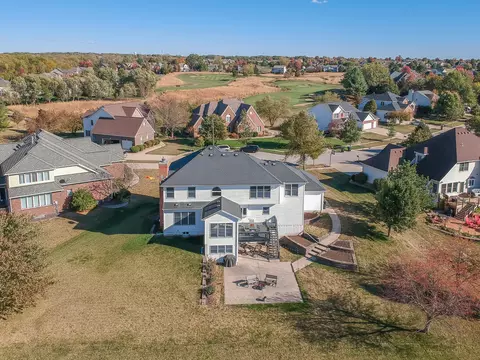 View/Area - 3 Pebblebrook Ct, Bloomington, IL 61705 photo 10 of 17
