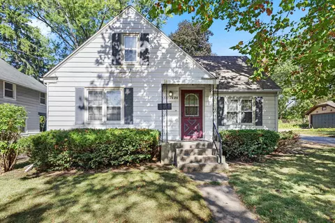 1624 Jackson St, Rockford, IL 61107