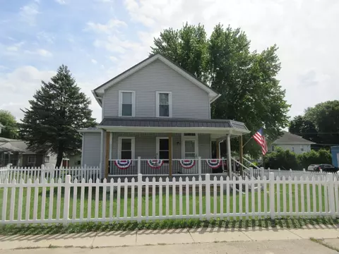 500 N Main Ave, Milledgeville, IL 61051