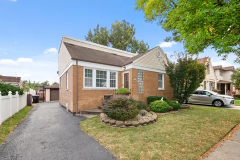 3909 W 104th St, Chicago, IL 60655