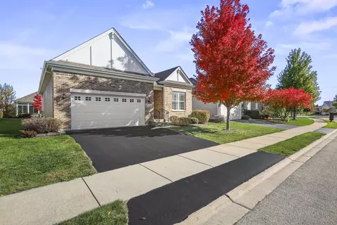 2628 Drexel Dr, Naperville, IL 60564