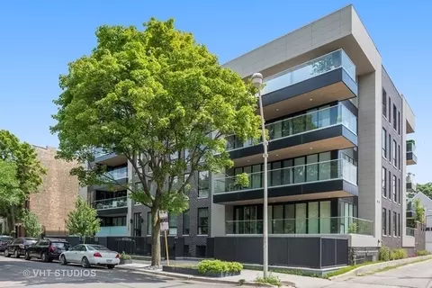 1625 N Burling St #302, Chicago, IL 60614
