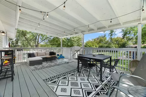 Exterior - 1345 Jefferson Rd, Hoffman Estates, IL 60169 photo 3 of 9