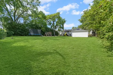 Exterior - 1345 Jefferson Rd, Hoffman Estates, IL 60169 photo 9 of 9