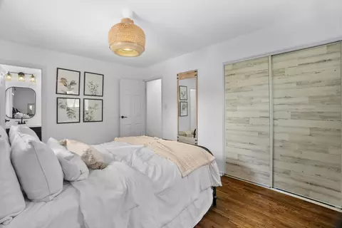 Bedroom - 1345 Jefferson Rd, Hoffman Estates, IL 60169 photo 1 of 4
