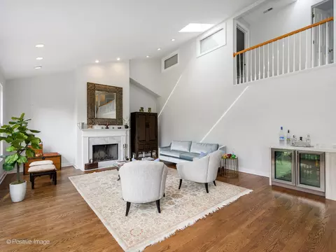 Living - 606 Greendale Rd, Glenview, IL 60025 photo 4 of 6