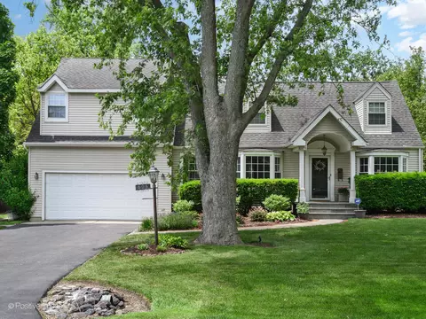 Exterior - 606 Greendale Rd, Glenview, IL 60025 photo 2 of 8