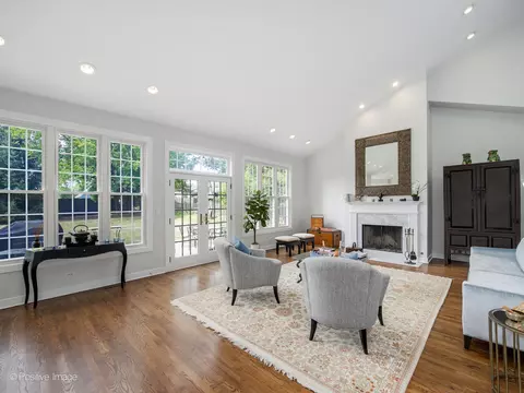 Living - 606 Greendale Rd, Glenview, IL 60025 photo 1 of 6