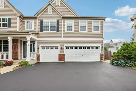 5046 Nelson Ct, Wadsworth, IL 60083