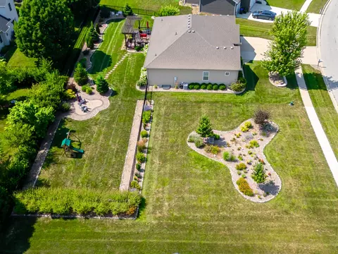 View/Area - 2611 Piney Run, Bloomington, IL 61705 photo 5 of 6