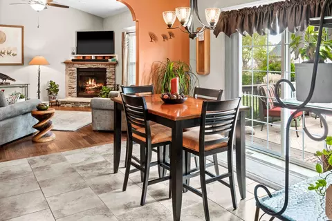 Dining - 2611 Piney Run, Bloomington, IL 61705 photo 1 of 3