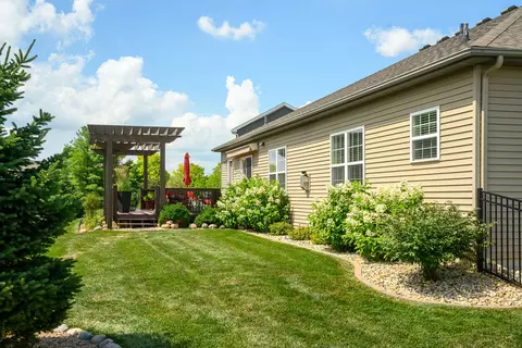 Exterior - 2611 Piney Run, Bloomington, IL 61705 photo 11 of 18