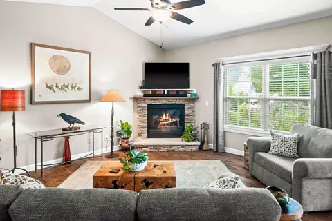 Living - 2611 Piney Run, Bloomington, IL 61705 photo 1 of 4
