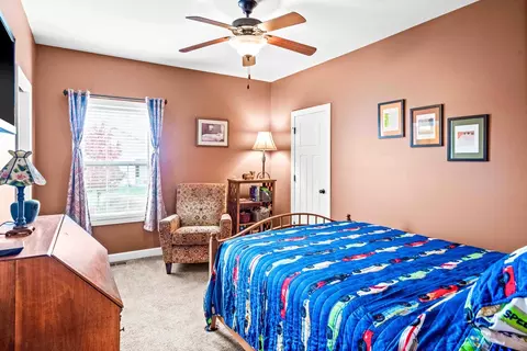 Bedroom - 2611 Piney Run, Bloomington, IL 61705 photo 2 of 3