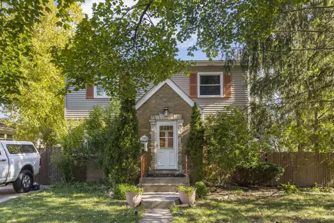 9047 S 50th Ave, Oak Lawn, IL 60453