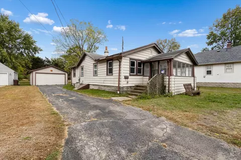 4815 Lexington Blvd, Loves Park, IL 61111