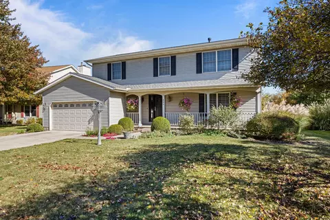 904 Wesley Ave, Savoy, IL 61874