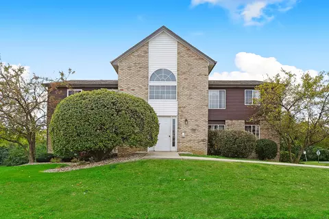 1429 Berta Dr #2W, Crest Hill, IL 60403