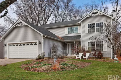 7030 Bentley Dr, Gurnee, IL 60031