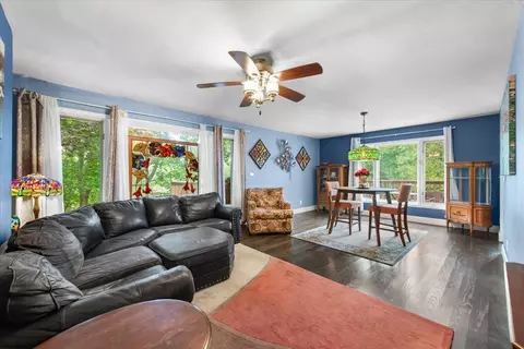 Living - 26 Glen Echo Rd, Elgin, IL 60120 photo 1 of 2