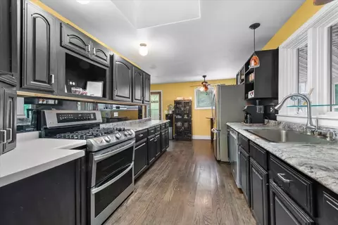 Kitchen - 26 Glen Echo Rd, Elgin, IL 60120 photo 1 of 5
