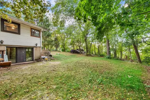Exterior - 26 Glen Echo Rd, Elgin, IL 60120 photo 8 of 12