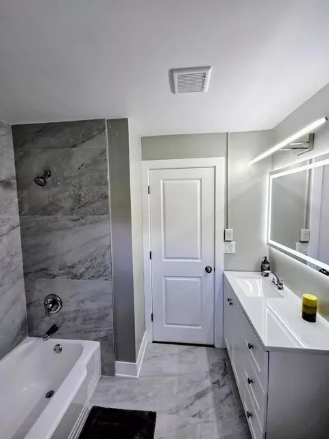 16742 Crane Ave, Hazel Crest, IL 60429 photo 9