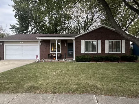 717 Independence Dr, Bourbonnais, IL 60914