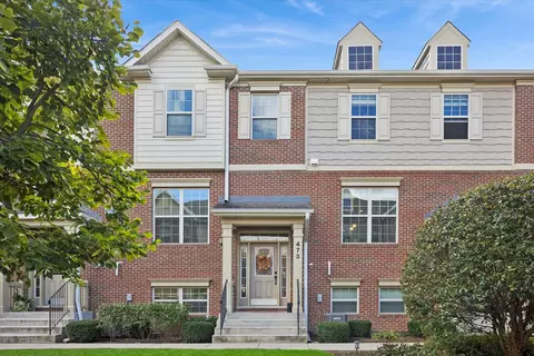 473 N Kenilworth Ave, Glen Ellyn, IL 60137